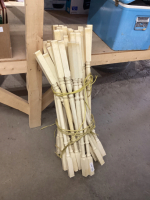 (31) WOOD SPINDLES