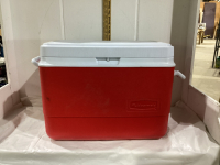 RED RUBBERMAID COOLER