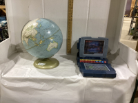 VINTAGE GLOBE & ELECTRONIC BATTLE SHIP