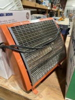 Small electric heater