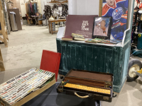 TOTE & BAG W/ VINTAGE BOOKS, WOOD BOX, OILERS PICTURE, ORIENTAL GAME