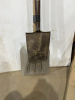 Three-piece bundle of shovels - 2