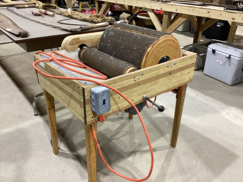 ELECTRIC WOOL CARDER