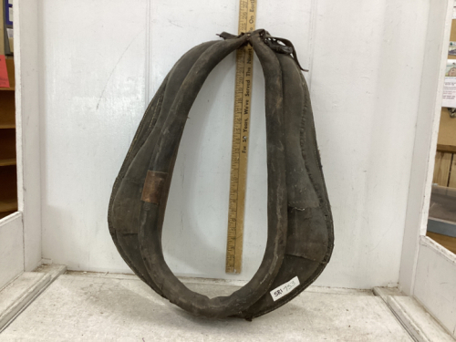 ANTIQUE HORSE COLLAR