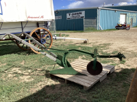 ANTIQUE SINGLE BOTTOM WALKING PLOW