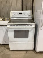 WHIRLPOOL GOLD - FLAT TOP ELECTRIC STOVE