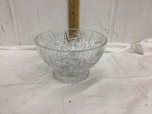 PINWHEEL CRYSTAL PEDESTAL BOWL