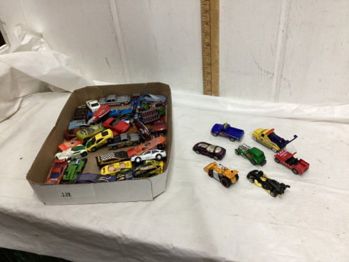 FLAT OF DINKY CARS & TRUCKS