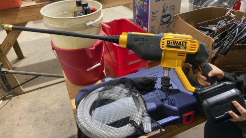 DEWALT 20V PORTABLE POWER WASHER - NO BATTERY