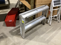 ALUMINUM SAW HORSE