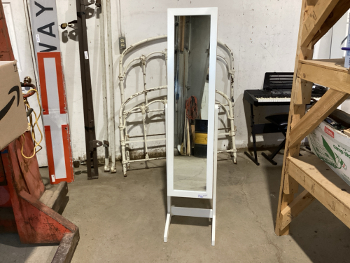 MIRROR ON STAND WITH JEWELRY STORAGE