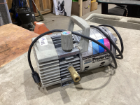 CAMPBELL HAUSFELD POWER PAL AIR COMPRESSOR