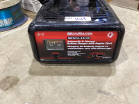 MOTOMASTER BATTERY CHARGER WITH ENGINE START