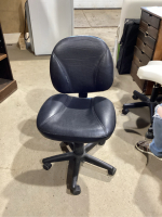 OFFICE CHAIR - NO ARMS