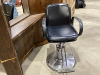 SALON CHAIR