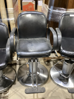 SALON CHAIR