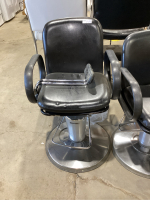 SALON CHAIR - FOOT REST NEEDS BOLTS TO REATTACH