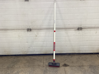 8 ENDER CURLING BROOM