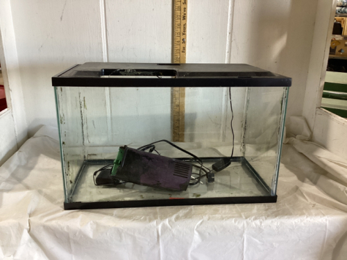 TETRA FISH AQUARIUM - NO PUMP