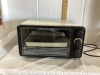 TOASTER OVEN/BROILER