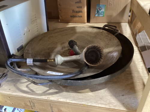 PROPANE BURNER AND (2) CAST IRON WOKS