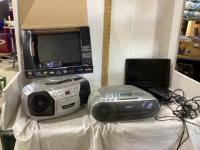 (2) CD/CASSETTE/RADIO PLAYERS, DVD PLAYER & PORTABLE DVD/BLUERAY PLAYER