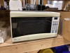 DANBY MICROWAVE - SMALL