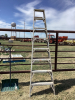 ALUMINUM STEP LADDER -