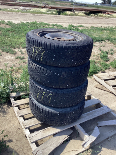 PALLET WITH (4) STUDDED WINTER TIRES - NORD FROST - 195/65 R15