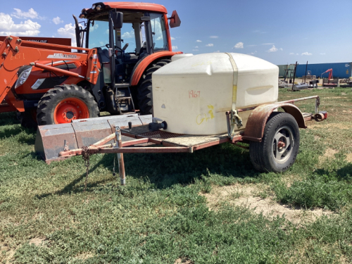 POLY TANK ON TRAILER