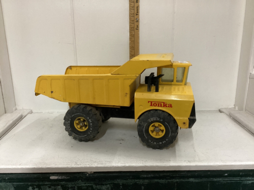 TONKA DUMP TRUCK