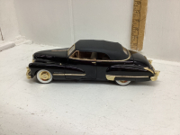 ANSO DIE CAST COLLECTOR CAR - 1947 CADILLAC