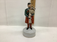 SCOTTISH PIPER MUSIC BOX