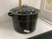 CANNER WITH RACK