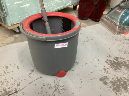 SPIN MOP & BUCKET