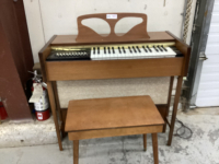 ELECTRIC ORGAN