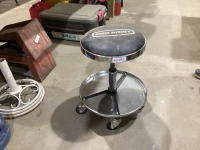 PRO POINT ROLLING SHOP STOOL