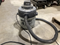 SHOP VAC 4 GALLON