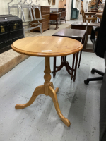 ROUND PEDESTAL SIDE TABLE