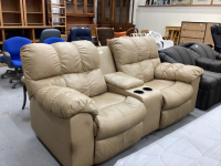 2-SEATER RECLINING SOFA W/ CENTRE CONSOLE