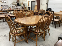 DOUBLE PEDESTAL TABLE W/ (6) CHAIRS AND DUAL BUTTERFLY LEAF