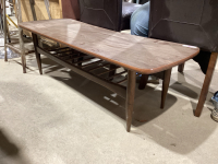 VINTAGE LOOK COFFEE TABLE WITH STORAGE SHELF