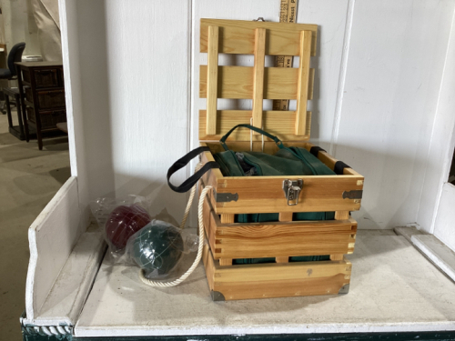 BOCCE SET IN WOOD CRATE