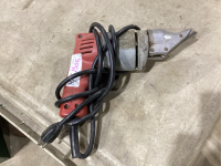 MILWAUKEE 18 GAUGE SHEAR