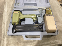 SUPERIOR AIR BRAD NAILER