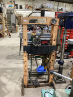 STRONG ARM SHOP PRESS - AIR OVER HYDRAULIC