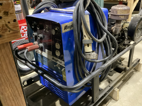 MILLER ROUGHNECK GAS POWERED WELDER/GENERATOR