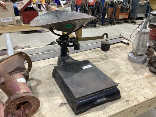 ANTIQUE HARDWARE SCALE - NO MAKER MARK FOUND