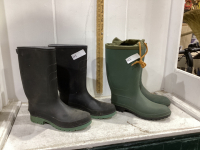 (2) PAIRS RUBBER BOOTS