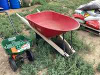 RED GARANT METAL WHEEL BARROW